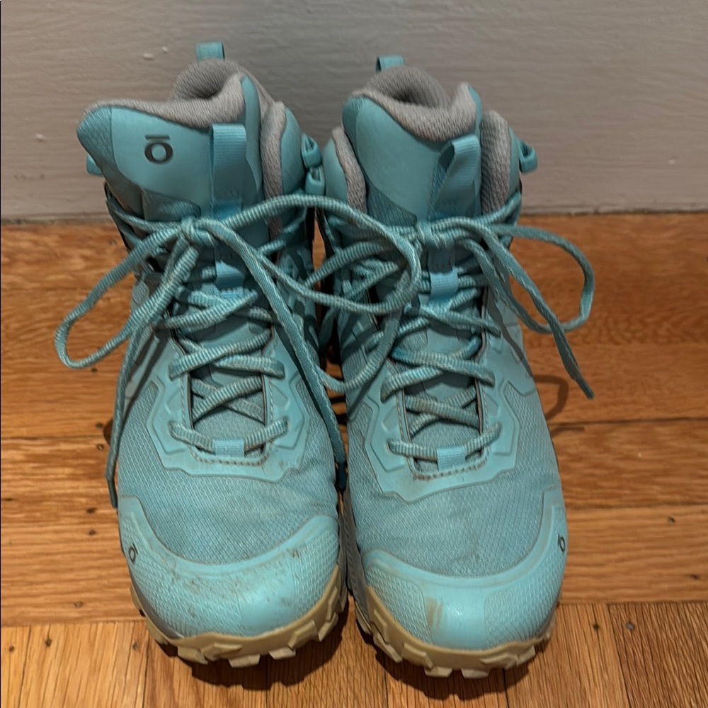Oboz women’s Katanatic Mid hiking boots